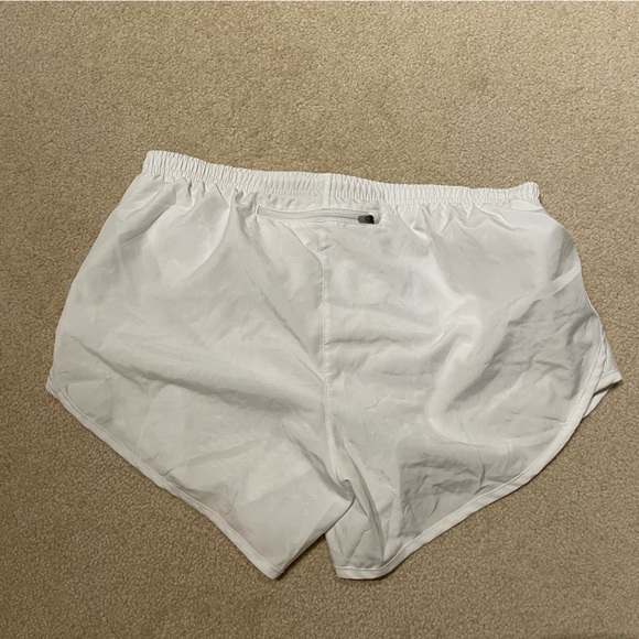 Nike Athletic Shorts White Lined Size Large - Picture 2 of 6